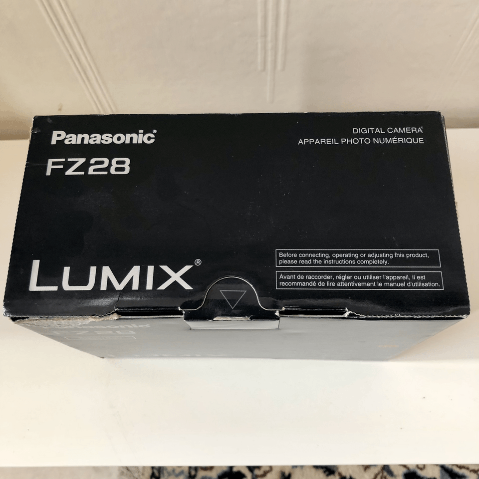 secondhand Panasonic Lumix Dmc-Fz28 Black Digital Camera + All Extras - Image 2