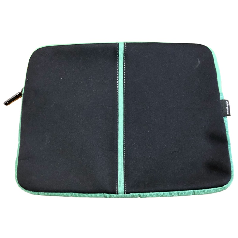 secondhand ONE Extra Large Padded Laptop Sleeve